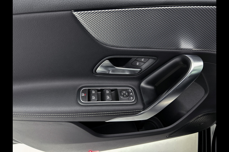 Mercedes-Benz A-Klasse 160 Advantage | Lichtmetalen velgen | Navigatie | Parking support | Inclusief 24 maanden MB Certified garantie voor Europa.