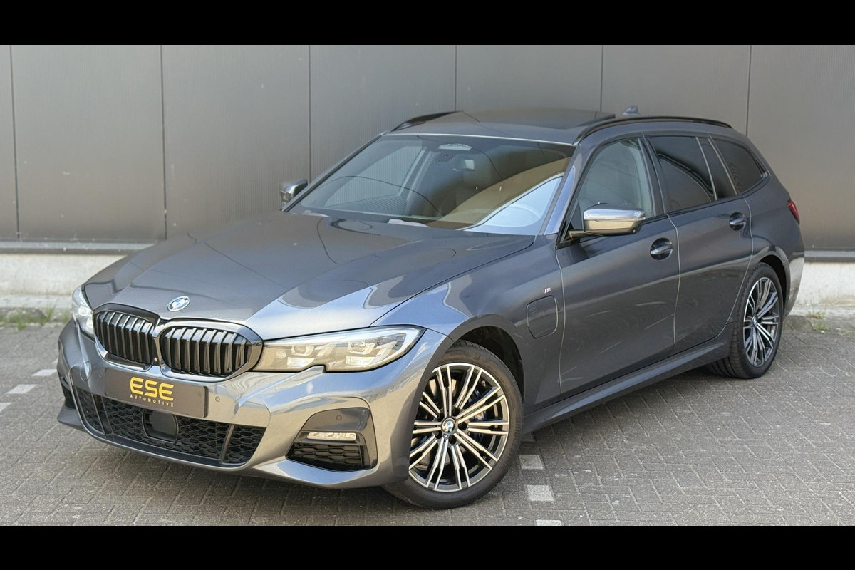 BMW 3 Serie Touring 330e M-Sport High Executive | Pano | H/K | Trekhaak BMW 3 Serie Touring 330e M-Sport High Executive | Pano | H/K | Trekhaak