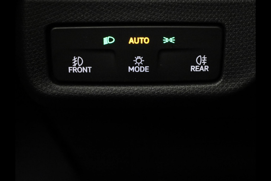 CUPRA Terramar 1.5 TSI e-Hybrid Business 204 pk Automaat (DSG) | Verlengde garantie | Elektr. voorstoelen | Elektr. trekhaak | Achteruitrijcamera | Stoelverwarming | Adaptive cruise control | Navi | 20 inch