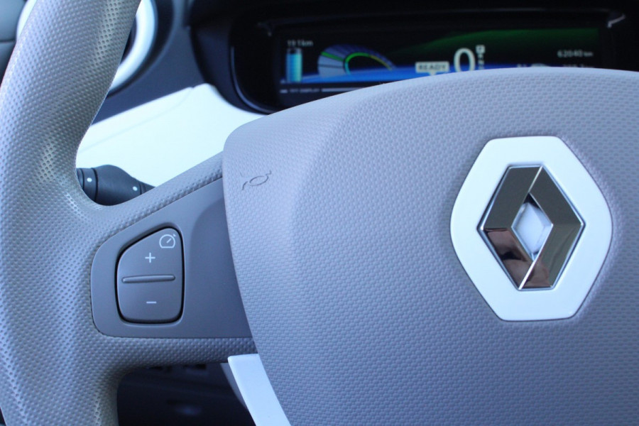 Renault ZOE R90 Life 41 kWh R-Link NAVI BT CLIMA LMV '17 huuraccu