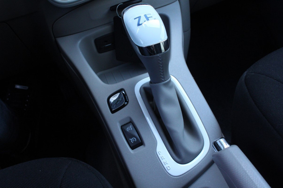 Renault ZOE R90 Life 41 kWh R-Link NAVI BT CLIMA LMV '17 huuraccu
