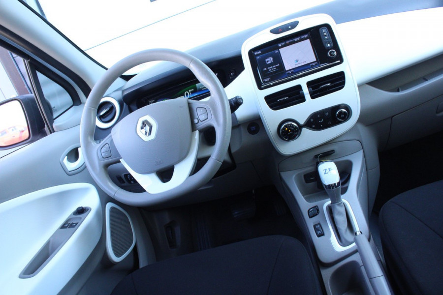 Renault ZOE R90 Life 41 kWh R-Link NAVI BT CLIMA LMV '17 huuraccu