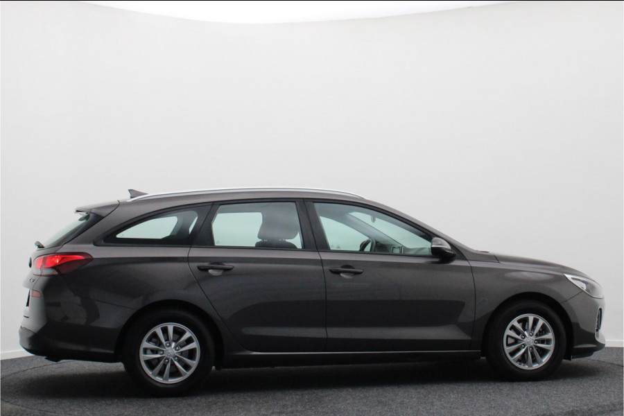 Hyundai i30 Wagon 1.4 T-GDI Comfort Camera, Apple Carplay, Lane Assist, DAB, Navigatie, Afn. Trekhaak