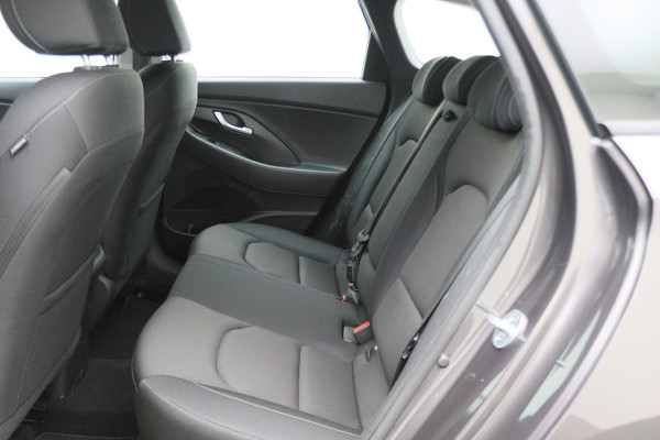 Hyundai i30 Wagon 1.4 T-GDI Comfort Camera, Apple Carplay, Lane Assist, DAB, Navigatie, Afn. Trekhaak