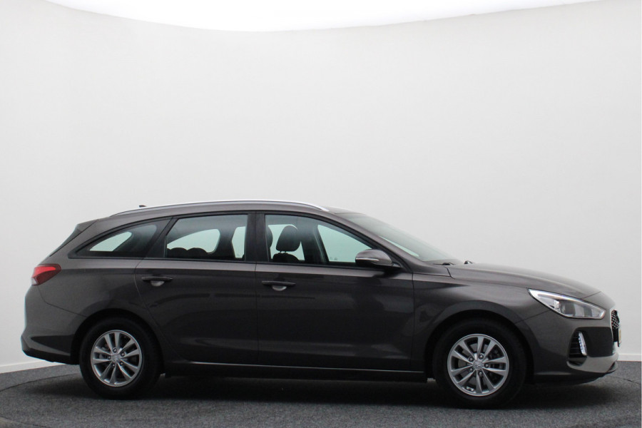 Hyundai i30 Wagon 1.4 T-GDI Comfort Camera, Apple Carplay, Lane Assist, DAB, Navigatie, Afn. Trekhaak