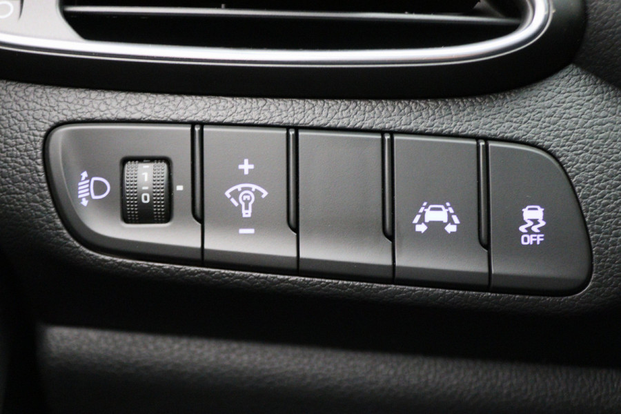 Hyundai i30 Wagon 1.4 T-GDI Comfort Camera, Apple Carplay, Lane Assist, DAB, Navigatie, Afn. Trekhaak