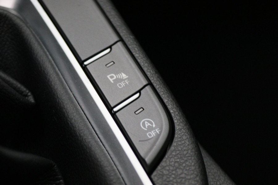 Hyundai i30 Wagon 1.4 T-GDI Comfort Camera, Apple Carplay, Lane Assist, DAB, Navigatie, Afn. Trekhaak