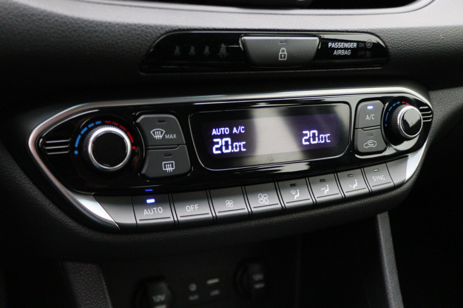 Hyundai i30 Wagon 1.4 T-GDI Comfort Camera, Apple Carplay, Lane Assist, DAB, Navigatie, Afn. Trekhaak