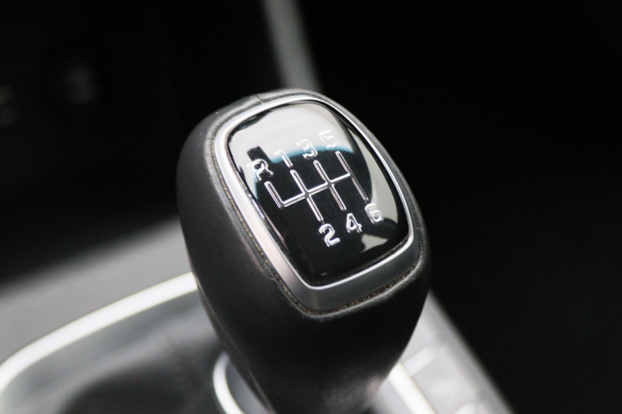 Hyundai i30 Wagon 1.4 T-GDI Comfort Camera, Apple Carplay, Lane Assist, DAB, Navigatie, Afn. Trekhaak