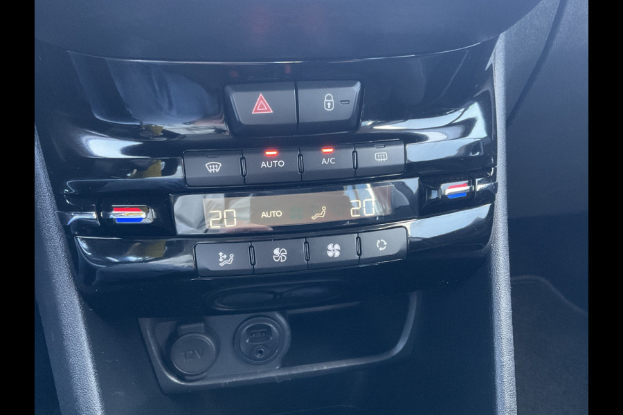 Peugeot 208 1.2 PureTech Blue Lease Executive Trekhaak Nav Pdc Carplay Voll.Onderhouden!