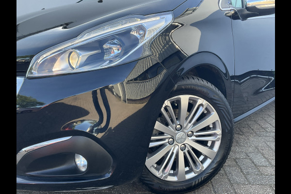 Peugeot 208 1.2 PureTech Blue Lease Executive Trekhaak Nav Pdc Carplay Voll.Onderhouden!