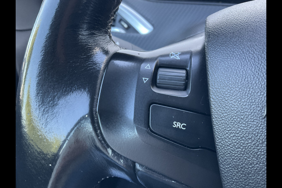 Peugeot 208 1.2 PureTech Blue Lease Executive Trekhaak Nav Pdc Carplay Voll.Onderhouden!