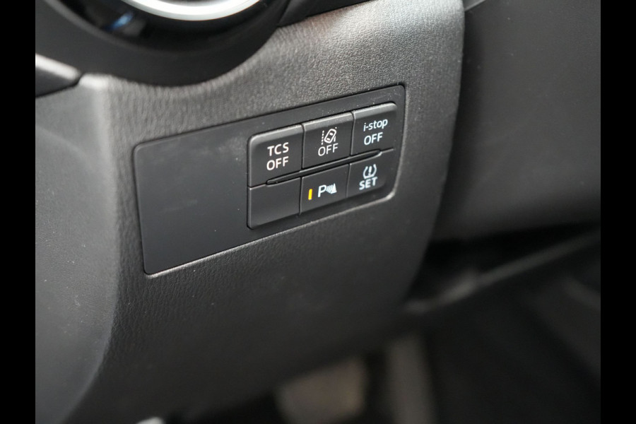 Mazda CX-3 2.0 SkyActiv-G 121 Luxury Automaat | Sportstoelen Verwarmd | Head Up | Carplay | Navigatie | Camera | DAB | L.M. 18" |