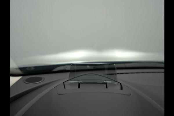 Mazda CX-3 2.0 SkyActiv-G 121 Luxury Automaat | Sportstoelen Verwarmd | Head Up | Carplay | Navigatie | Camera | DAB | L.M. 18" |