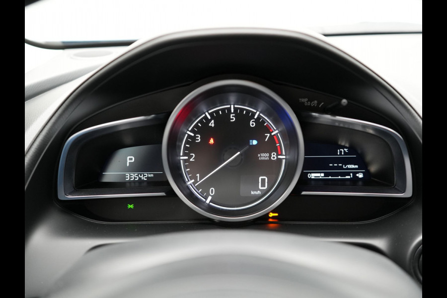 Mazda CX-3 2.0 SkyActiv-G 121 Luxury Automaat | Sportstoelen Verwarmd | Head Up | Carplay | Navigatie | Camera | DAB | L.M. 18" |