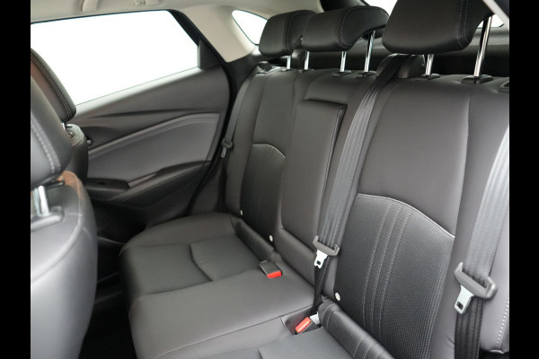 Mazda CX-3 2.0 SkyActiv-G 121 Luxury Automaat | Sportstoelen Verwarmd | Head Up | Carplay | Navigatie | Camera | DAB | L.M. 18" |