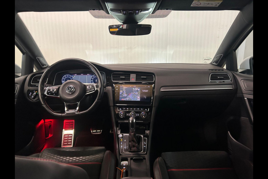 Volkswagen Golf 2.0 TSI GTI Performance Business | PANO | DYNAUDIO | VOL! | SILVERWHITE