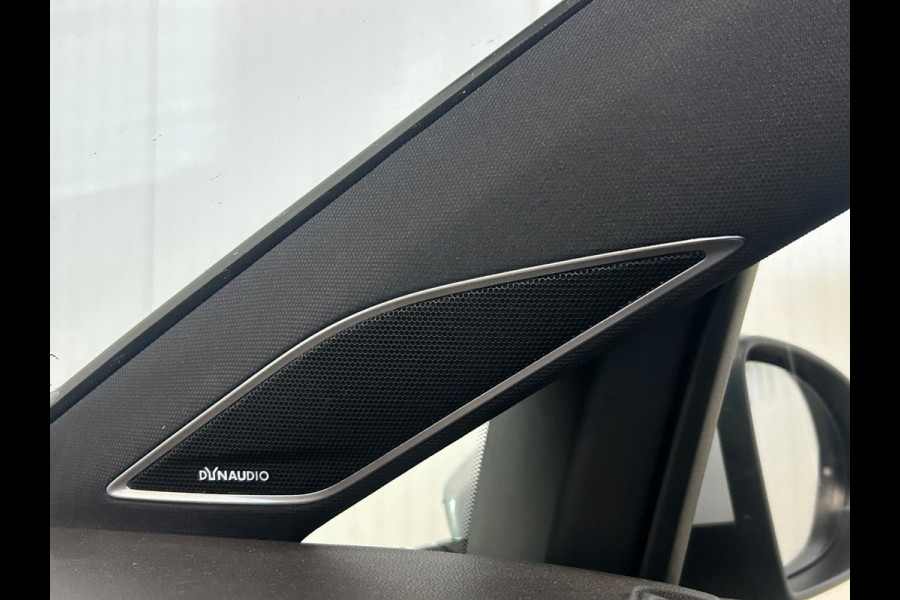 Volkswagen Golf 2.0 TSI GTI Performance Business | PANO | DYNAUDIO | VOL! | SILVERWHITE
