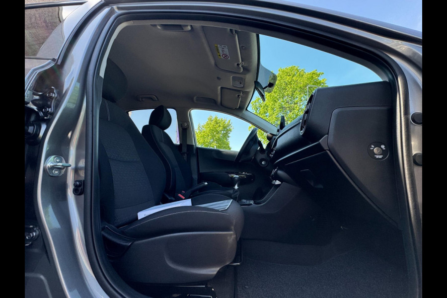 Kia Picanto 1.0 DPi DynamicLine STUUR&STOELVERW. / CAMERA / CARPLAY / WEINIG KM'S