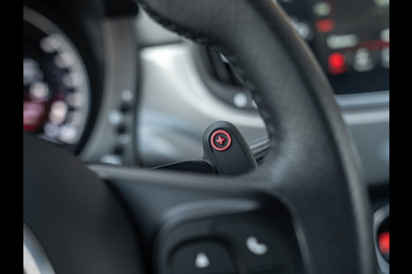 Abarth 595 ScorpioneOro 165pk | Automaat | 1 of 2000 | Uniek! | Beats | CarPlay | Monza