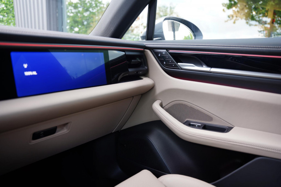 Porsche Macan 4 Voll. Beige 22 Inch Luchtvering Bijrijderdisplay