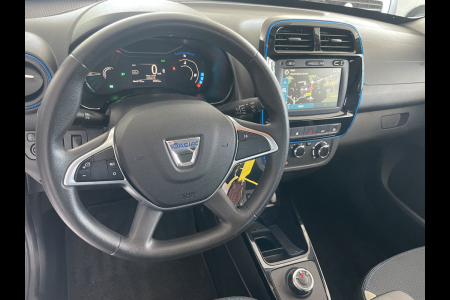 Dacia Spring Comfort Plus (Orange Pack) 27 kWh Mistlampen - Achteruitrijcamera - Airco - Navigatie - Cruise control - Parkeersensoren achter - Dakrails