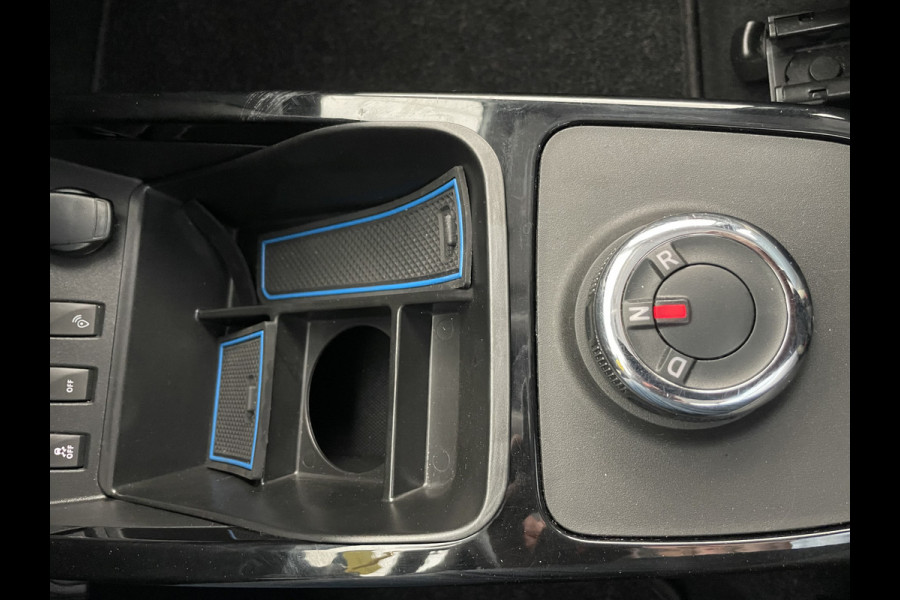 Dacia Spring Comfort Plus (Orange Pack) 27 kWh Mistlampen - Achteruitrijcamera - Airco - Navigatie - Cruise control - Parkeersensoren achter - Dakrails