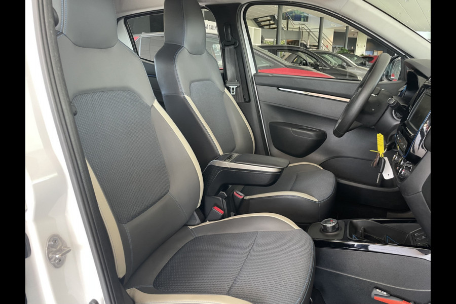 Dacia Spring Comfort Plus (Orange Pack) 27 kWh Mistlampen - Achteruitrijcamera - Airco - Navigatie - Cruise control - Parkeersensoren achter - Dakrails