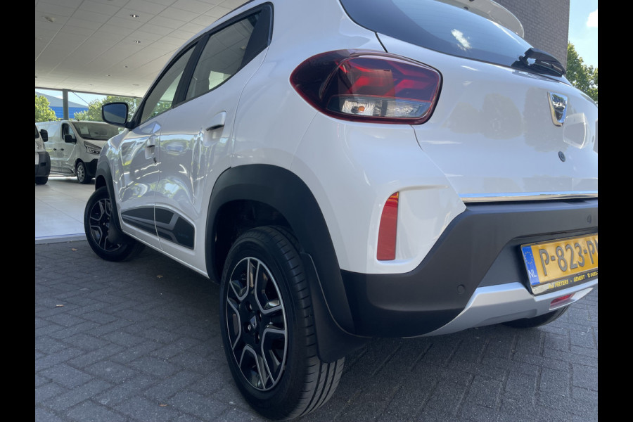Dacia Spring Comfort Plus (Orange Pack) 27 kWh Mistlampen - Achteruitrijcamera - Airco - Navigatie - Cruise control - Parkeersensoren achter - Dakrails