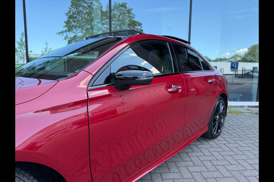 Mercedes-Benz A-Klasse 250 e AMG Line - Automaat - Navi - Schuif/Panodak - Leder - Widescreen