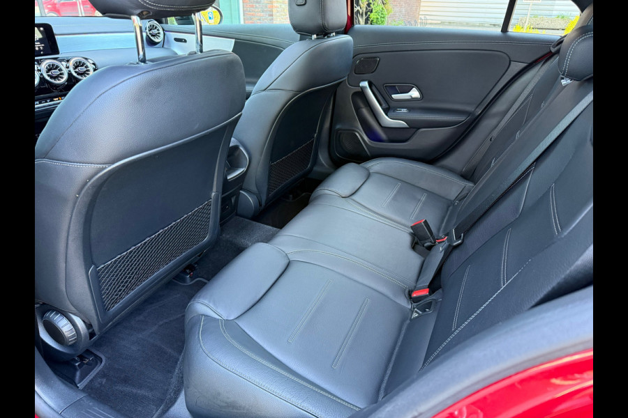 Mercedes-Benz A-Klasse 250 e AMG Line - Automaat - Navi - Schuif/Panodak - Leder - Widescreen
