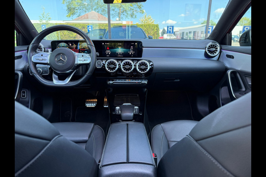 Mercedes-Benz A-Klasse 250 e AMG Line - Automaat - Navi - Schuif/Panodak - Leder - Widescreen