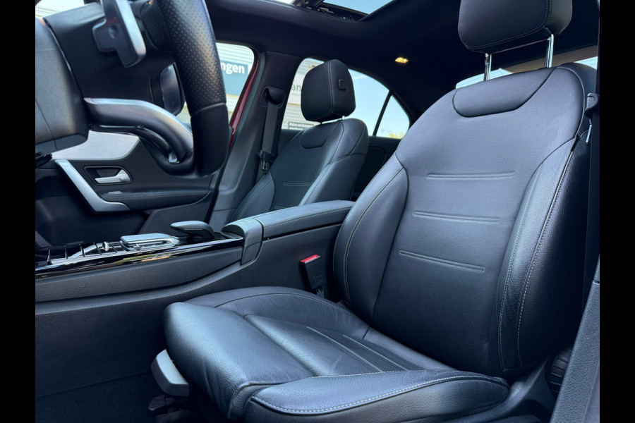 Mercedes-Benz A-Klasse 250 e AMG Line - Automaat - Navi - Schuif/Panodak - Leder - Widescreen