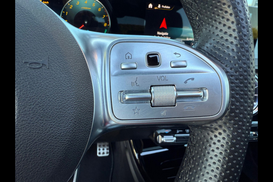 Mercedes-Benz A-Klasse 250 e AMG Line - Automaat - Navi - Schuif/Panodak - Leder - Widescreen