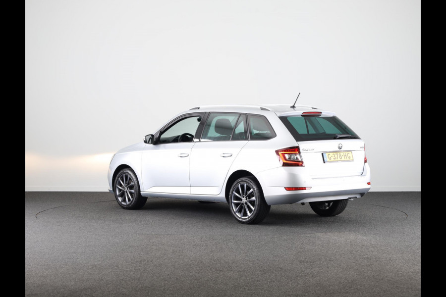 Škoda Fabia Combi 1.0 Business Edition 75 pk | Navigatie | Parkeersensoren achter | Autom. airco | Stoelverwarming | Apple Carplay/Android Auto |