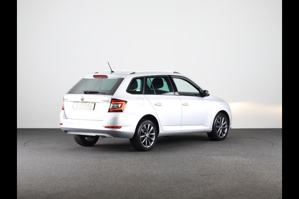 Škoda Fabia Combi 1.0 Business Edition 75 pk | Navigatie | Parkeersensoren achter | Autom. airco | Stoelverwarming | Apple Carplay/Android Auto |