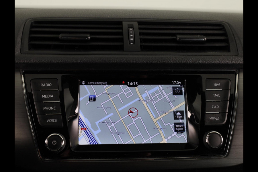 Škoda Fabia Combi 1.0 Business Edition 75 pk | Navigatie | Parkeersensoren achter | Autom. airco | Stoelverwarming | Apple Carplay/Android Auto |