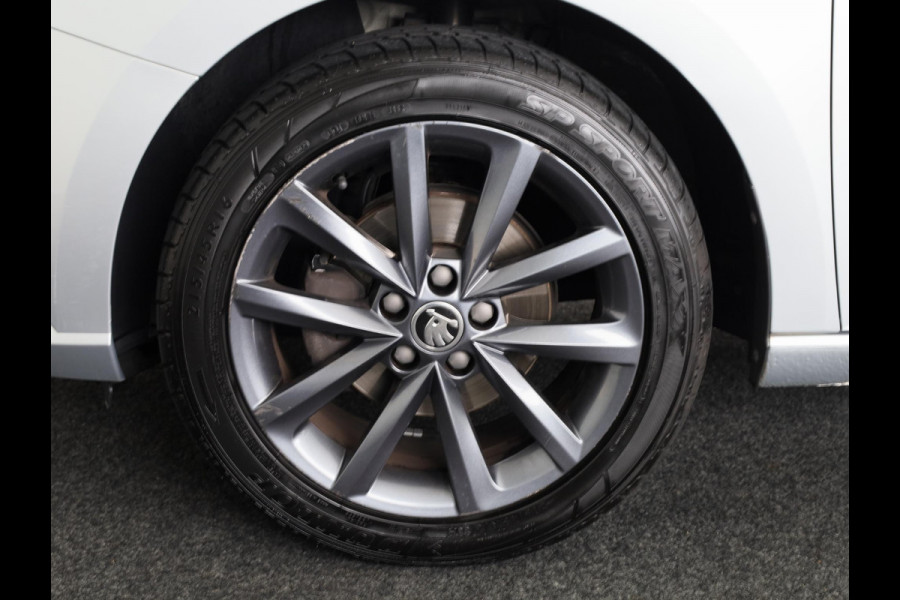 Škoda Fabia Combi 1.0 Business Edition 75 pk | Navigatie | Parkeersensoren achter | Autom. airco | Stoelverwarming | Apple Carplay/Android Auto |