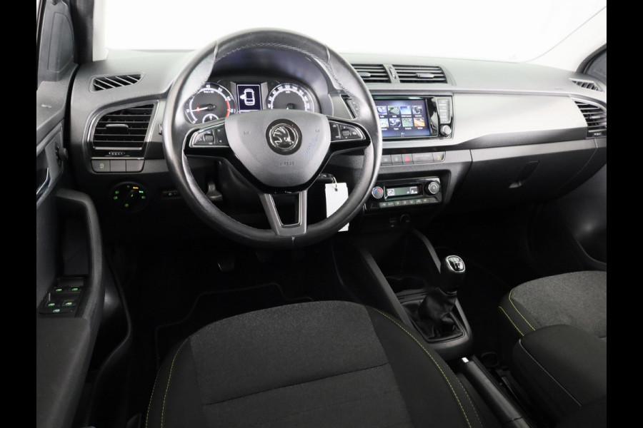 Škoda Fabia Combi 1.0 Business Edition 75 pk | Navigatie | Parkeersensoren achter | Autom. airco | Stoelverwarming | Apple Carplay/Android Auto |
