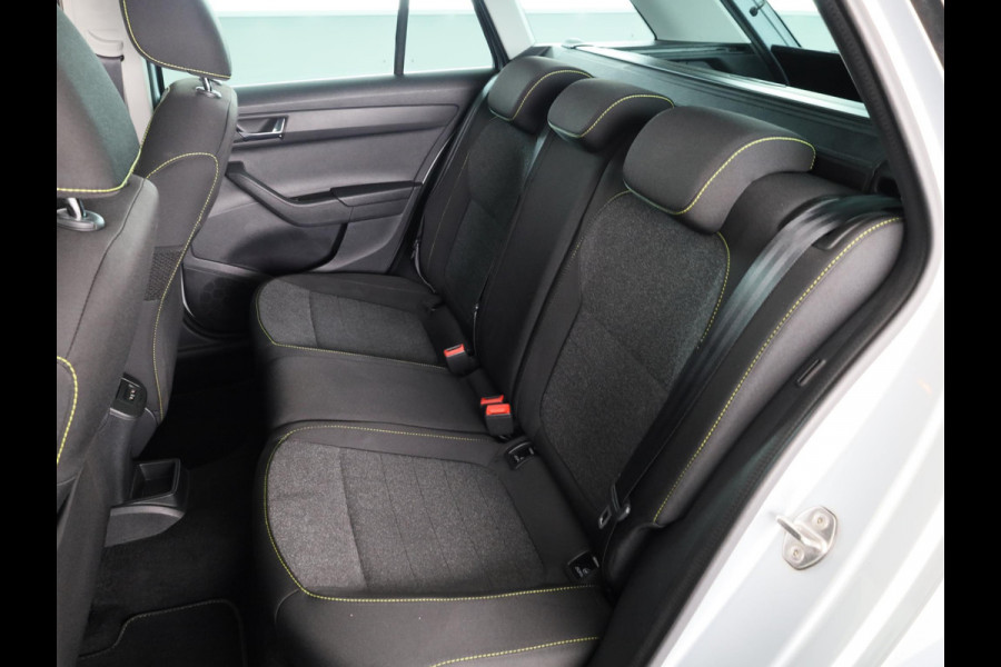 Škoda Fabia Combi 1.0 Business Edition 75 pk | Navigatie | Parkeersensoren achter | Autom. airco | Stoelverwarming | Apple Carplay/Android Auto |