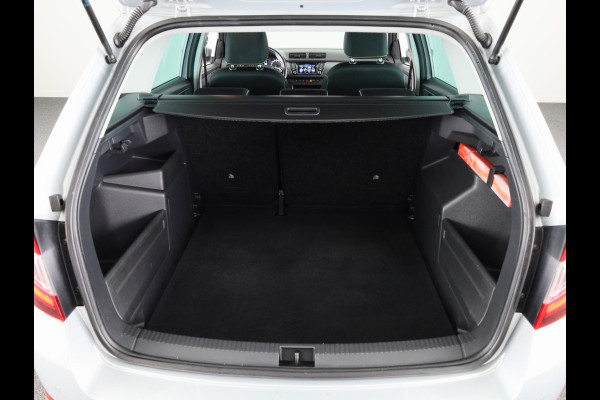 Škoda Fabia Combi 1.0 Business Edition 75 pk | Navigatie | Parkeersensoren achter | Autom. airco | Stoelverwarming | Apple Carplay/Android Auto |