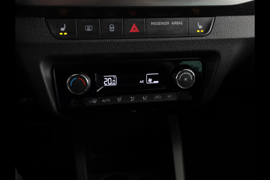 Škoda Fabia Combi 1.0 Business Edition 75 pk | Navigatie | Parkeersensoren achter | Autom. airco | Stoelverwarming | Apple Carplay/Android Auto |