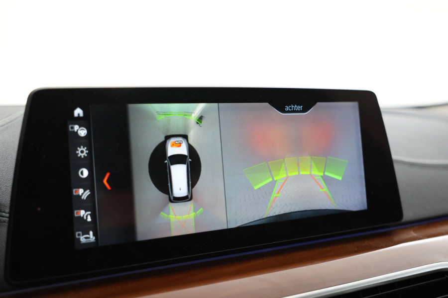 BMW 5 Serie Touring 530i xDrive High Executive Cruise Control, Navigatie, LEER, Panoramadak, xDrive