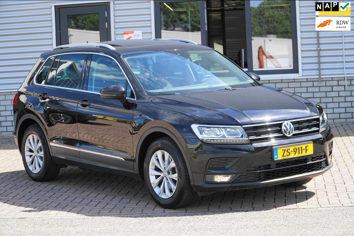 Volkswagen Tiguan 1.5 TSI PANO NIEUWE RIEM Volkswagen Tiguan 1.5 TSI PANO NIEUWE RIEM