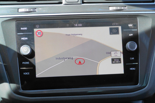 Volkswagen Tiguan 1.5 TSI PANO NIEUWE RIEM