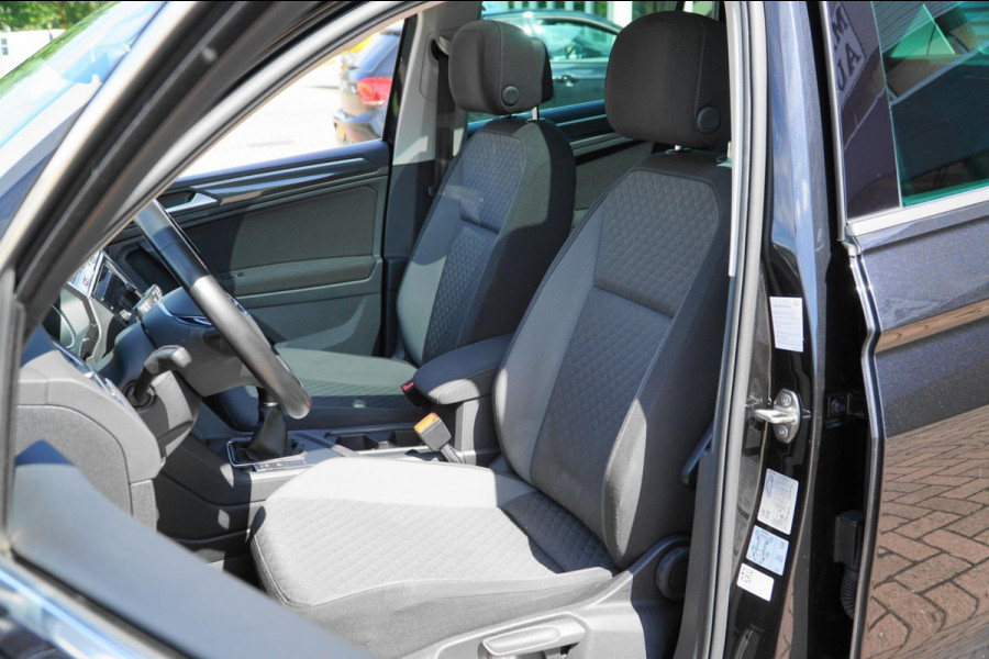 Volkswagen Tiguan 1.5 TSI PANO NIEUWE RIEM