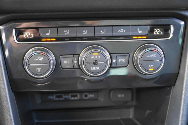 Volkswagen Tiguan 1.5 TSI PANO NIEUWE RIEM