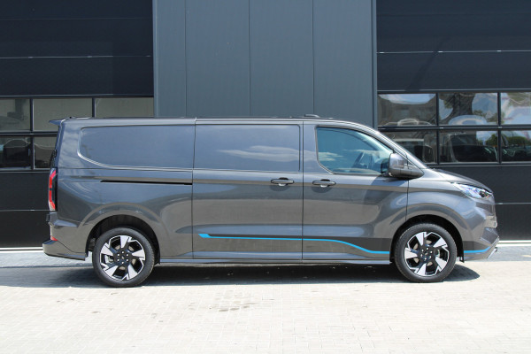 Ford Transit Custom 300 2.0 TDCI L2H1 Sport 170pk - 2x Schuifdeur - 19" LM velgen - ACC - Blind spot - Navi - Camera - Verwarmd stuur - 70l tank - R