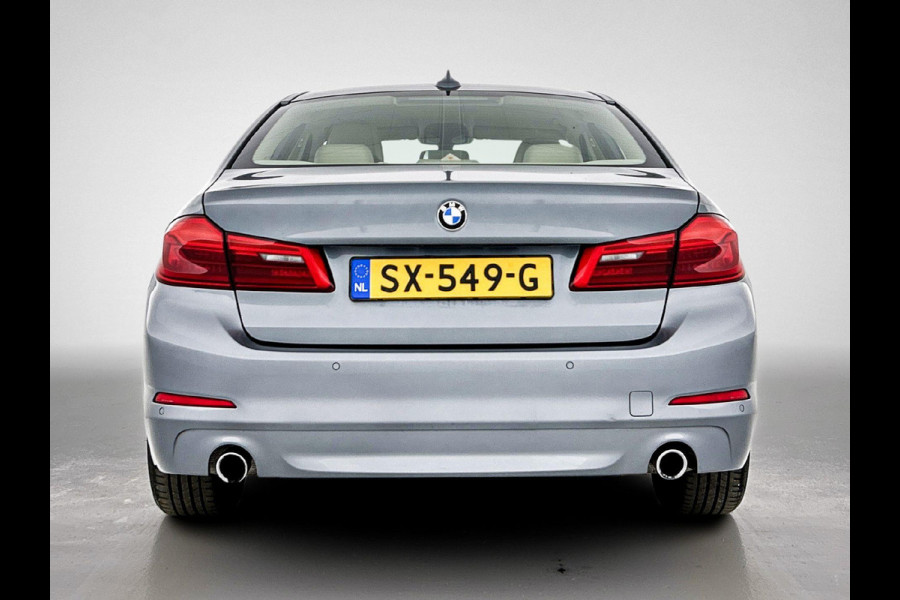 BMW 5 Serie 530i High Executive (COMFORT ZETELS, NAVIGATIE, STOELVERWARMING, DEALER ONDERHOUDEN)