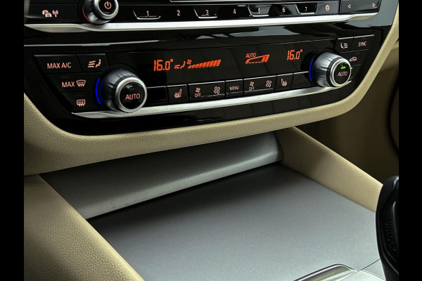 BMW 5 Serie 530i High Executive (COMFORT ZETELS, NAVIGATIE, STOELVERWARMING, DEALER ONDERHOUDEN)
